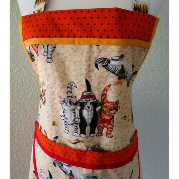 Women's Apron Handmade "Kittens on the Beach" - Picture 2 of 6